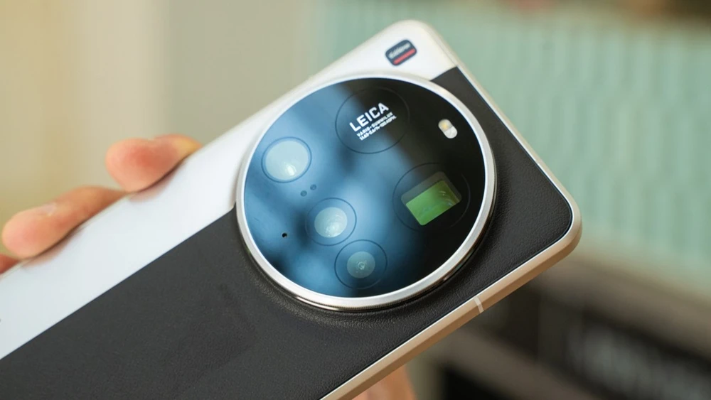 danh-gia-xiaomi-15-ultra-thiet-ke-hieu-nang-pin-va-gia-3.jpg