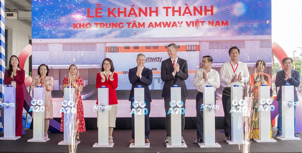 amway-viet-nam-khanh-thanh-kho-trung-tam-trieu-do-o-tp-hcm.jpg