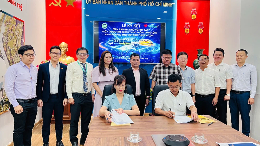 vpbank-hop-tac-trung-tam-quan-ly-giao-thong-cong-cong-tp-hcm-pho-cap-thanh-toan-mot-cham.jpg