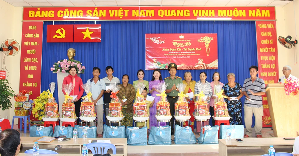 vws-hanh-trinh-lan-toa-nghia-tinh-ngay-tet-ben-bi-vi-mot-tuong-lai-xanh.JPG