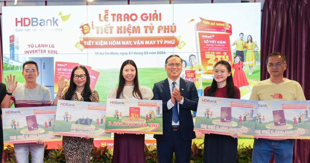hdbank-trao-giai-tiet-kiem-ty-phu-nhan-boi-niem-vui-tu-nhung-gia-tri-tich-luy-2.jpg
