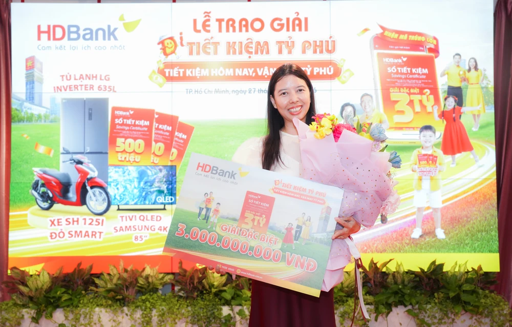 hdbank-trao-giai-tiet-kiem-ty-phu-nhan-boi-niem-vui-tu-nhung-gia-tri-tich-luy.jpg