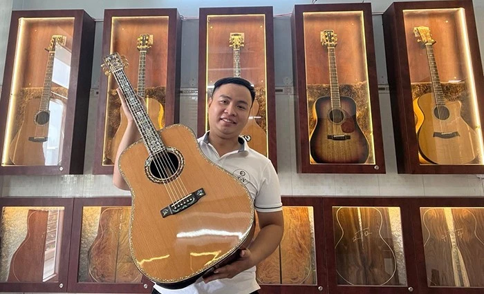 hanh-trinh-mang-chuong-di-danh-xu-nguoi-cua-guitar-custom-viet.jpg