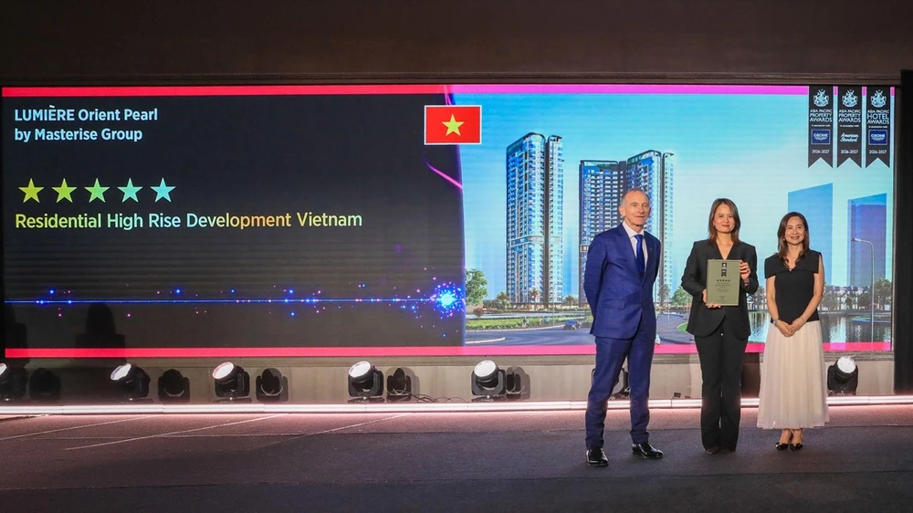 masterise-homes-tiep-tuc-duoc-vinh-danh-nho-dinh-huong-phat-trien-bat-dong-san-hang-hieu.jpg