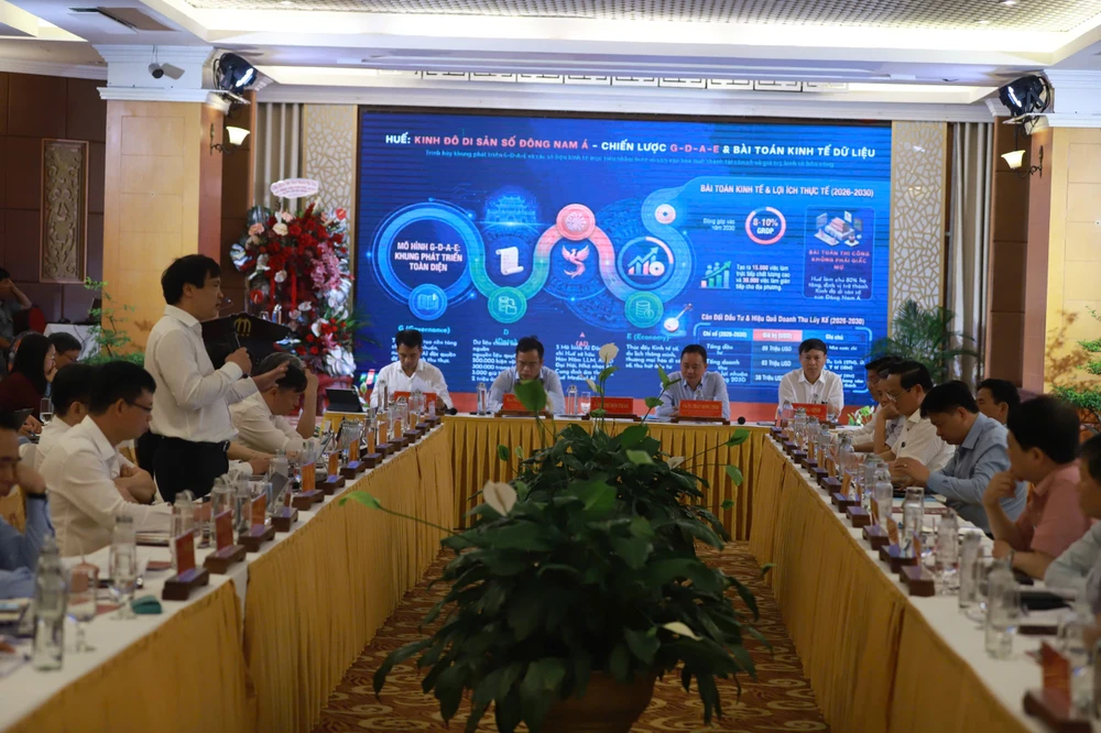 tong-giam-doc-fpt-mong-muon-dua-tri-tue-nhan-tao-ban-dia-vao-bao-ton-di-san-hue-2.jpg