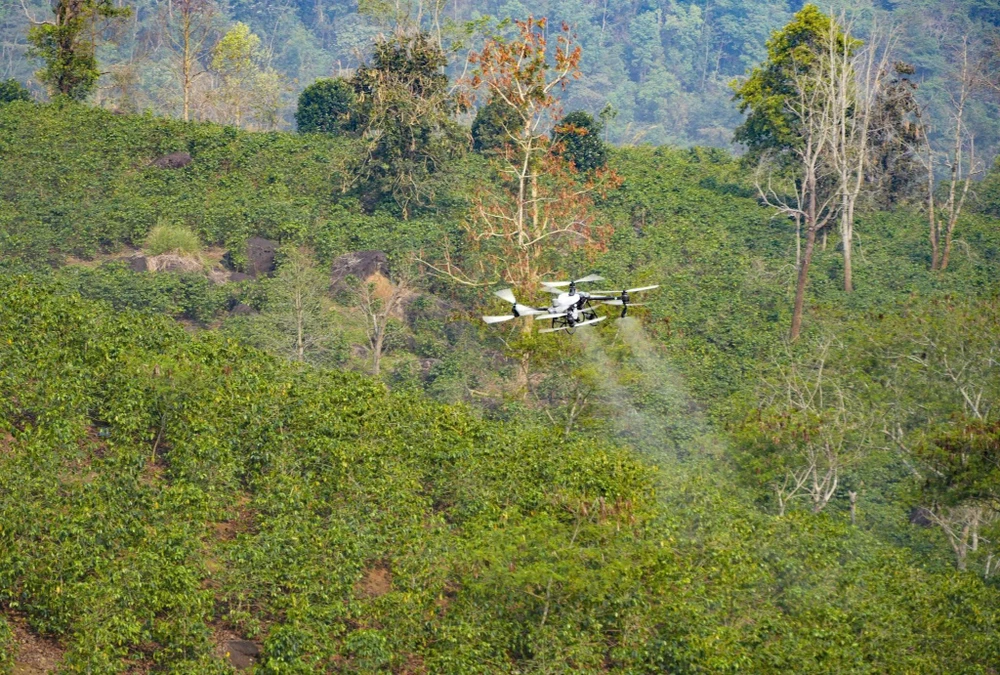 fpt-thu-nghiem-uav-tai-dien-bien-mo-huong-ung-dung-cong-nghe-chien-luoc-trong-nong-nghiep-vung-cao-3.jpg