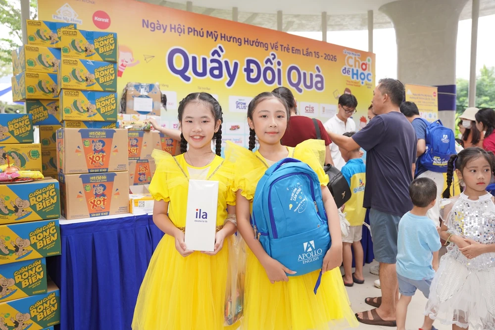 hang-ngan-luot-tre-em-tham-gia-ngay-hoi-phu-my-hung-huong-ve-tre-em-2026-7.JPG
