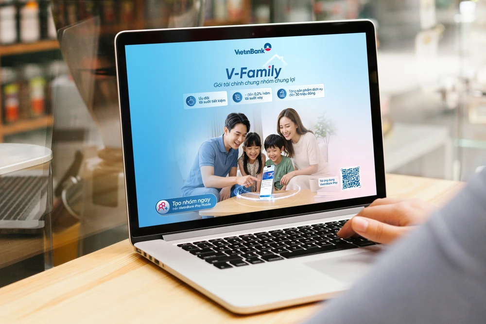 gan-ket-gia-dinh-mo-khoa-dac-quyen-cung-v-family-cua-vietinbank.jpg