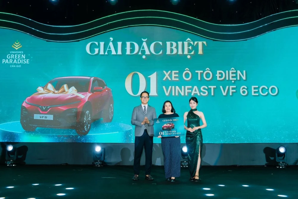 con-vao-nam-lap-nghiep-cha-me-chon-them-phien-ban-vinhomes-cho-tuong-lai-ca-gia-dinh-3.jpg