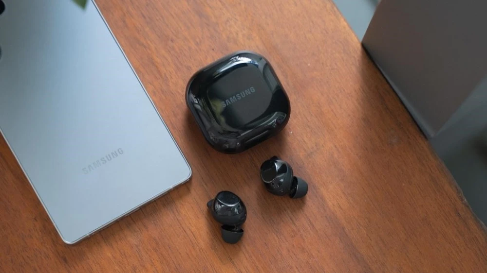danh-gia-tai-nghe-bluetooth-samsung-2026-mau-nao-dang-dong-tien-bat-gao.jpg