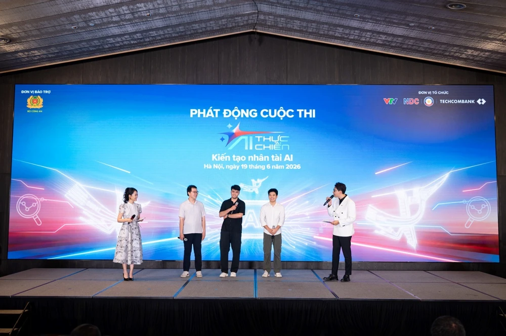 techcombank-dong-hanh-cung-ai-thuc-chien-mua-2-dan-loi-tri-tue-viet-vuon-tam-ky-nguyen-ai-2.jpg