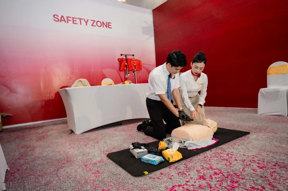 soi-dong-ngay-hoi-tuyen-dung-tiep-vien-hang-khong-lon-nhat-nam-cua-sun-phuquoc-airways-3.jpg