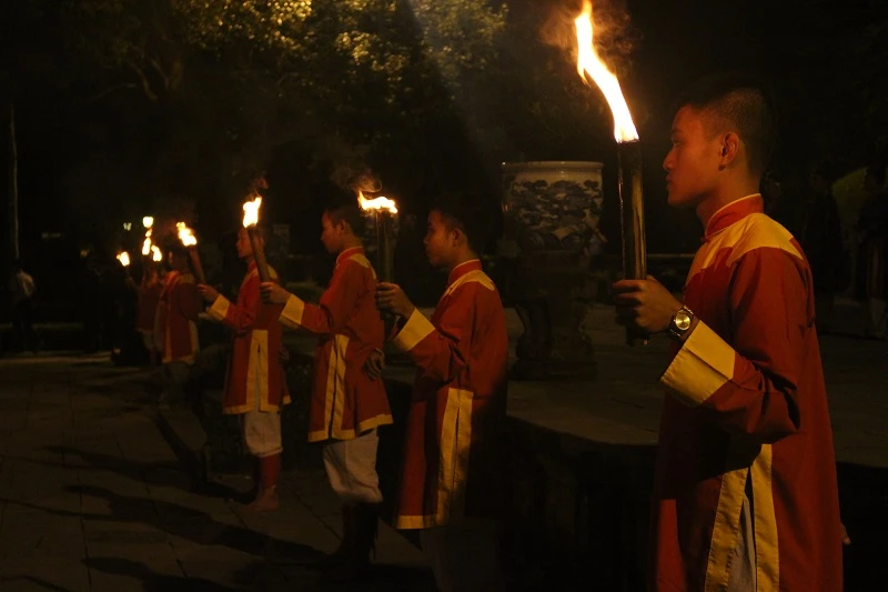 Đại nội Huế mở cửa đón du khách tham quan về đêm ảnh 11