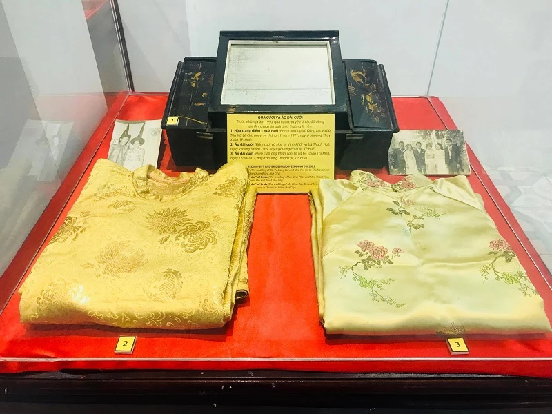 Xem chiếc giường tân hôn trong đám cưới xưa ở Huế ảnh 7