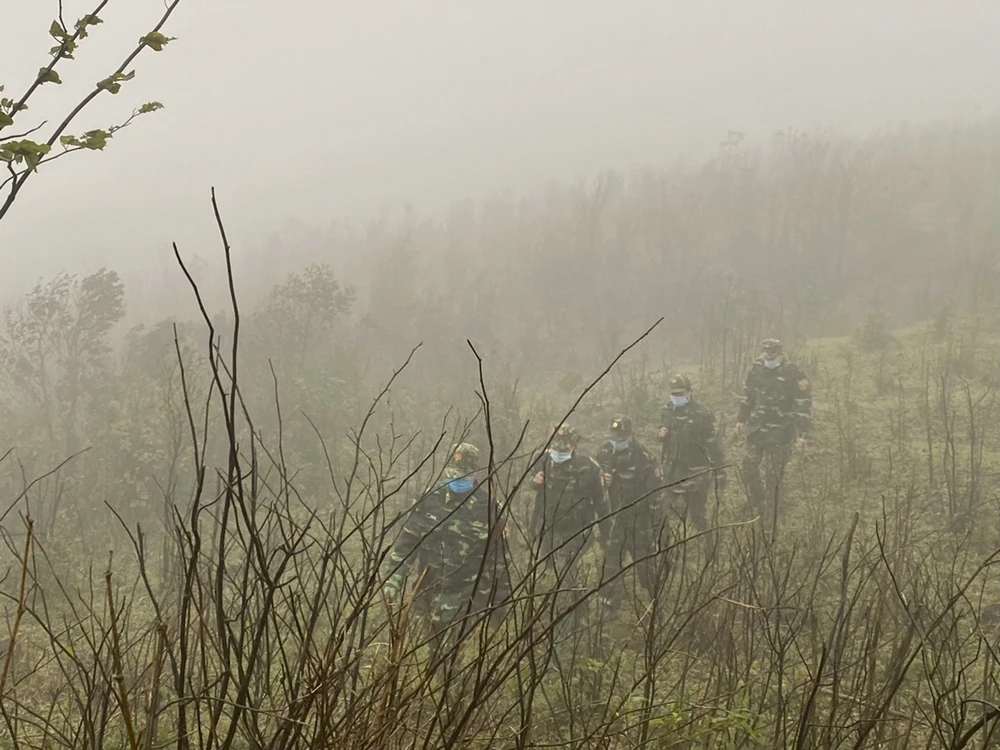 Hình ảnh lính biên phòng tuần tra giữa trời đông giá rét ảnh 8 Hình ảnh lính biên phòng tuần tra giữa trời đông giá rét ảnh 8