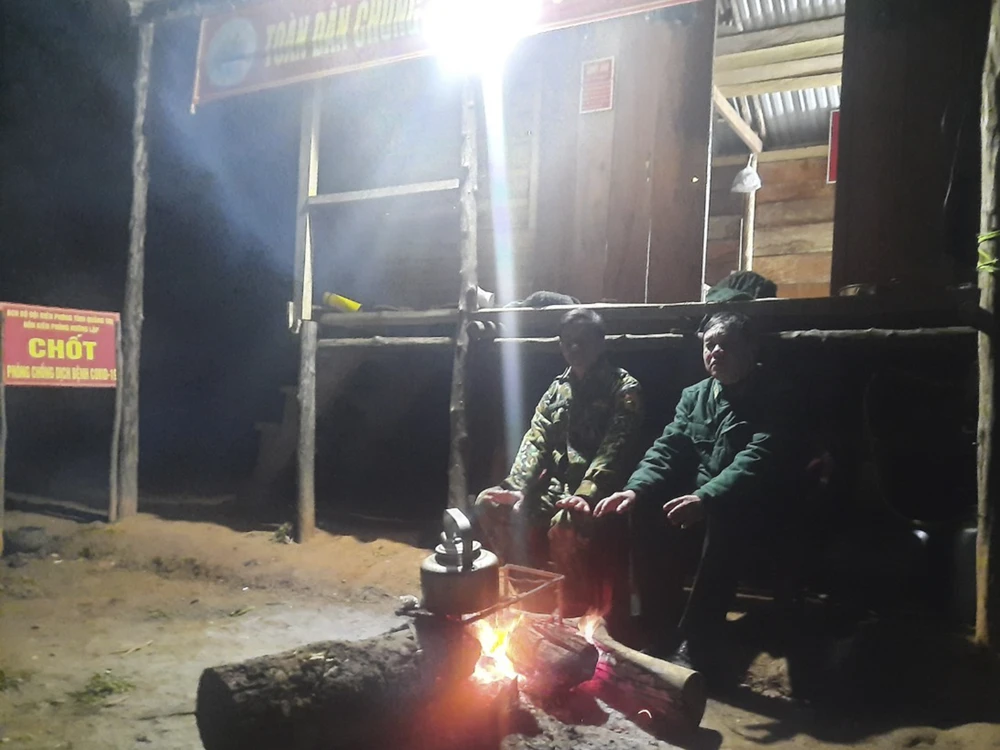 Hình ảnh lính biên phòng tuần tra giữa trời đông giá rét ảnh 7 Hình ảnh lính biên phòng tuần tra giữa trời đông giá rét ảnh 7