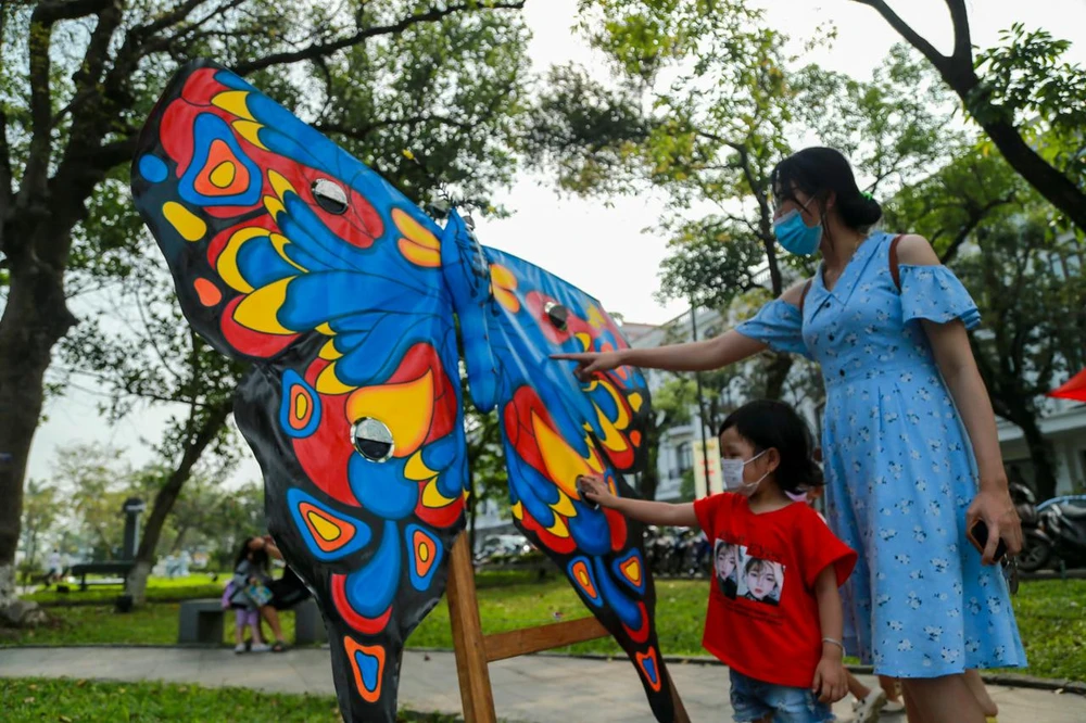 Lễ hội gồm có hoạt động biểu diễn thả diều, trưng bày và trải nghiệm làm diều Huế. Đồng thời, du khách sẽ được giao lưu giữa các nghệ nhân làm diều. Lễ hội gồm có hoạt động biểu diễn thả diều, trưng bày và trải nghiệm làm diều Huế. Đồng thời, du khách sẽ được giao lưu giữa các nghệ nhân làm diều.