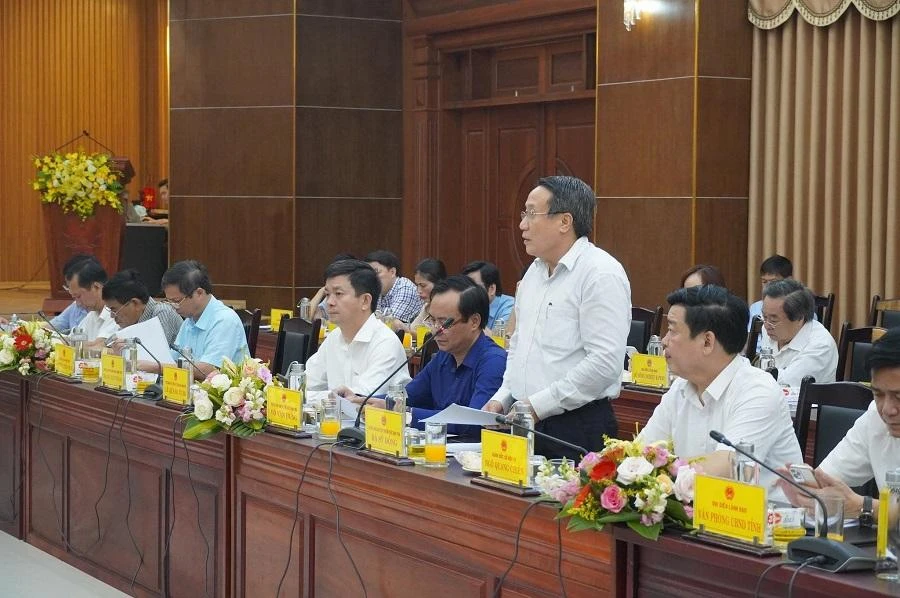 Ông Hà Sỹ Đồng, Phó chủ tịch UBND tỉnh Quảng Trị phát biểu tại buổi làm việc.