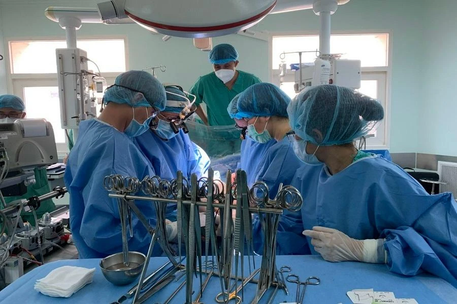 Bệnh viện Trung ương Huế thực hiện ca phẫu thuật ghép tim.