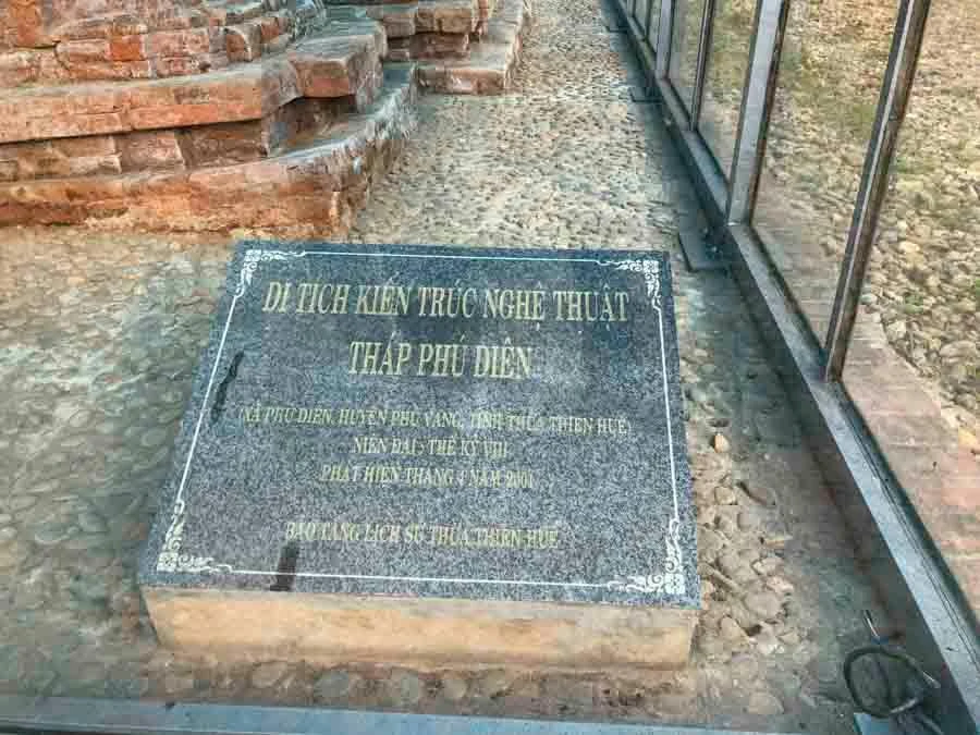 Việc phát hiện Tháp Chăm Phú Diên dưới cồn cát ven biển của tỉnh đã thực sự thu hút sự chú ý quan tâm của nhiều người, đặc biệt là các nhà nghiên cứu trong nước và quốc tế.