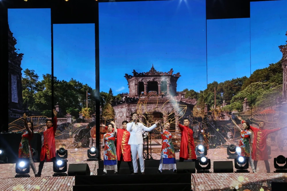 Chương trình nghệ thuật trong Đêm gala.