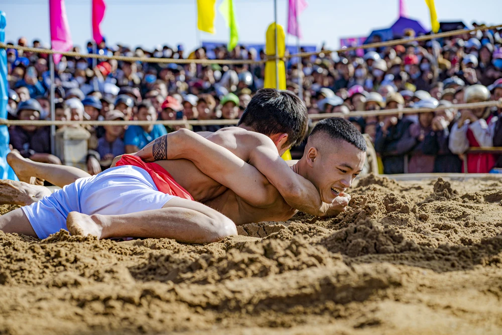 Những màn thi đấu hấp dẫn. Ảnh: L.HOÀNG