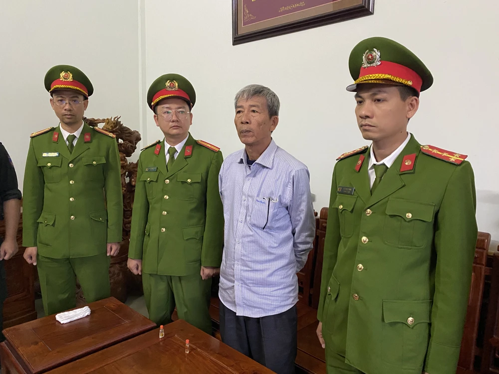 Ông Lê Hữu Tiến, nguyên Giám đốc Công ty cổ phần cơ khí và xây dựng công trình 878.