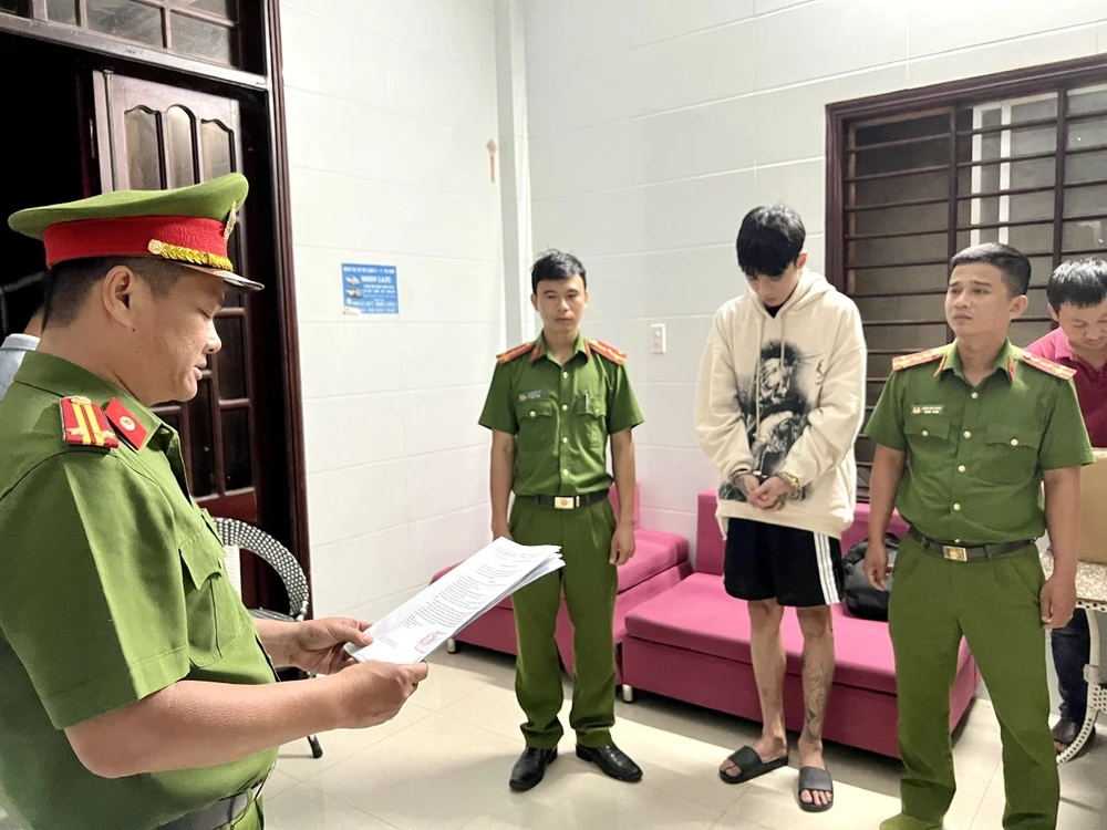 Dương R lúc bị bắt