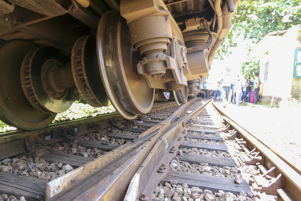 Lực lượng chức năng có mặt tại hiện trường để xử lý.