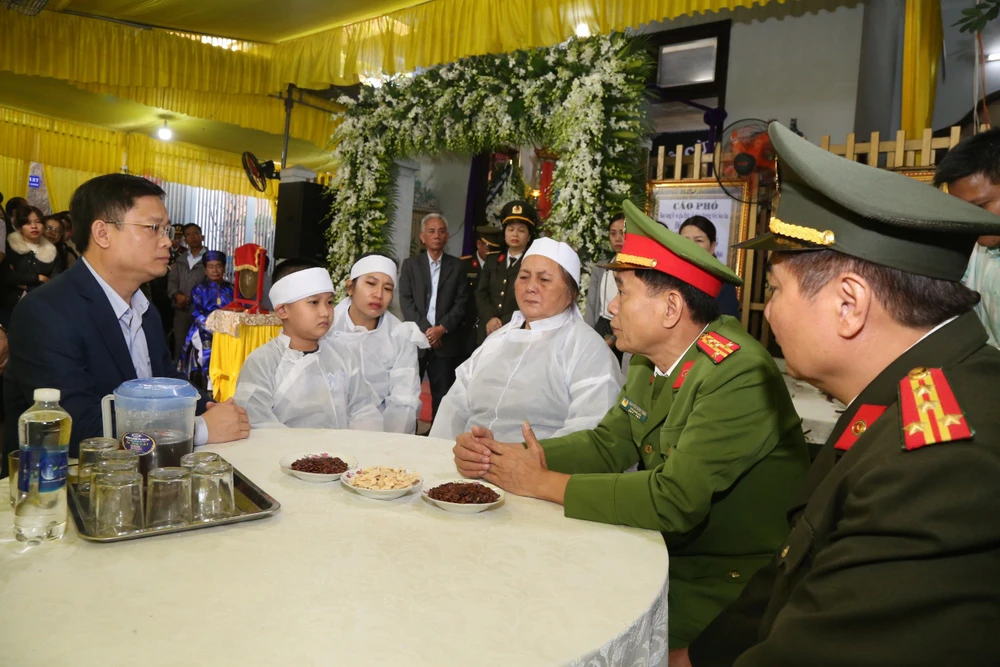 ia-canh-kho-khan-cua-pho-cong-an-phuong-o-hue-hy-sinh (5).jpg