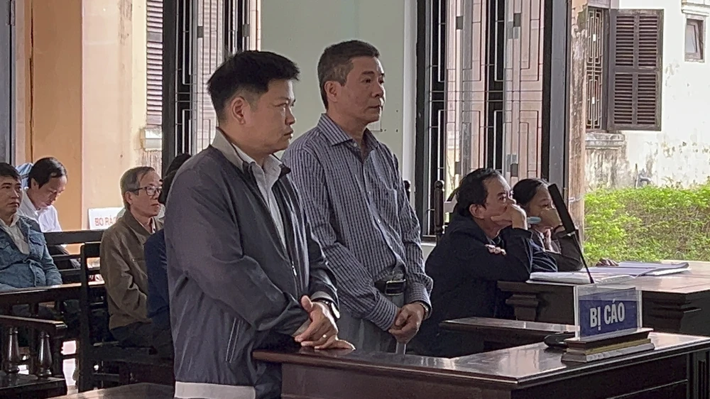 Giám đốc CDC thừa thiên huế hầu tòa