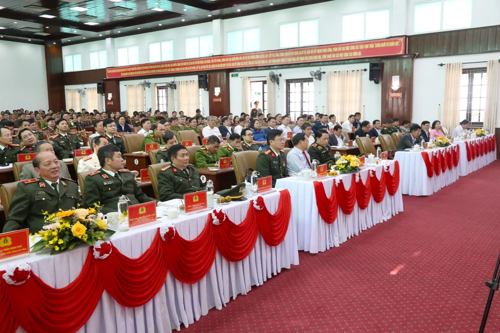 Công khai số điện thoại của Giám đốc Công an tỉnh Thừa Thiên Huế