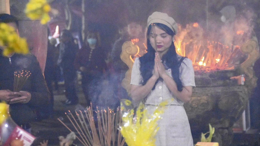 doc-dao-hoi-cho-1-nam-mo-mot-lan-dip-tet (4).jpg