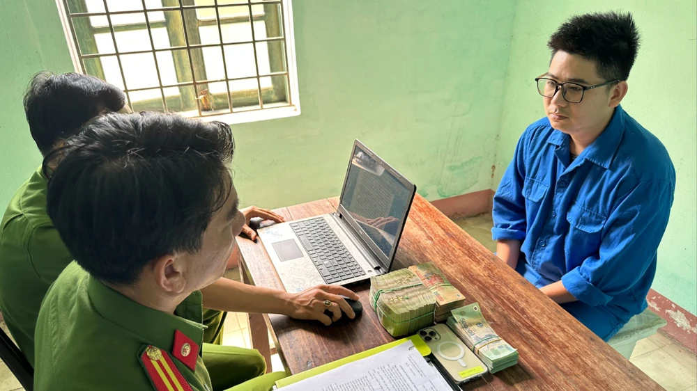 Xin giảm án để chiếm đoạt tài sản