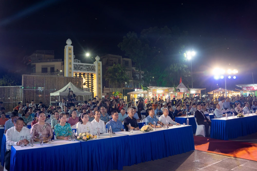 am-thuc-3-mien-hut-khach-trong-ngay-nghi-le (1).jpg