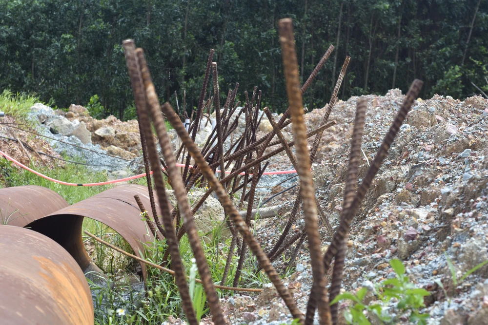 duong-hung-vuong-90-ti-noi-dai-ngay-ve-dich (8).jpg