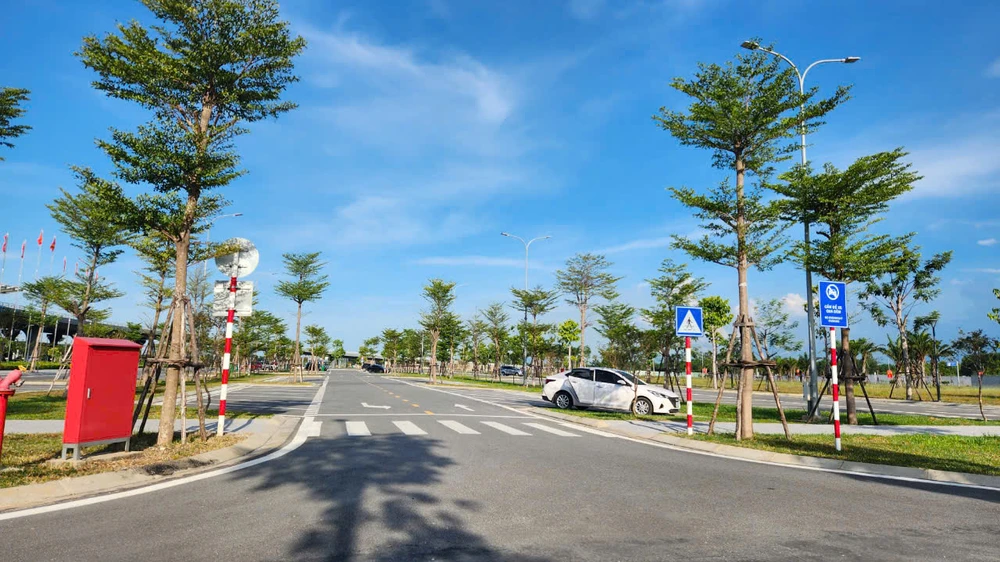 Cảng hàng không quốc tế phú bài