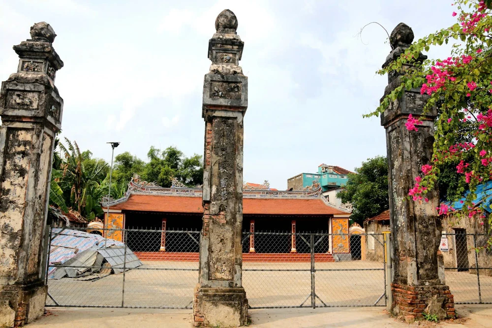 can-canh-dinh-lang-co-o-hue-sau-1-nam-trung-tu (10).jpg