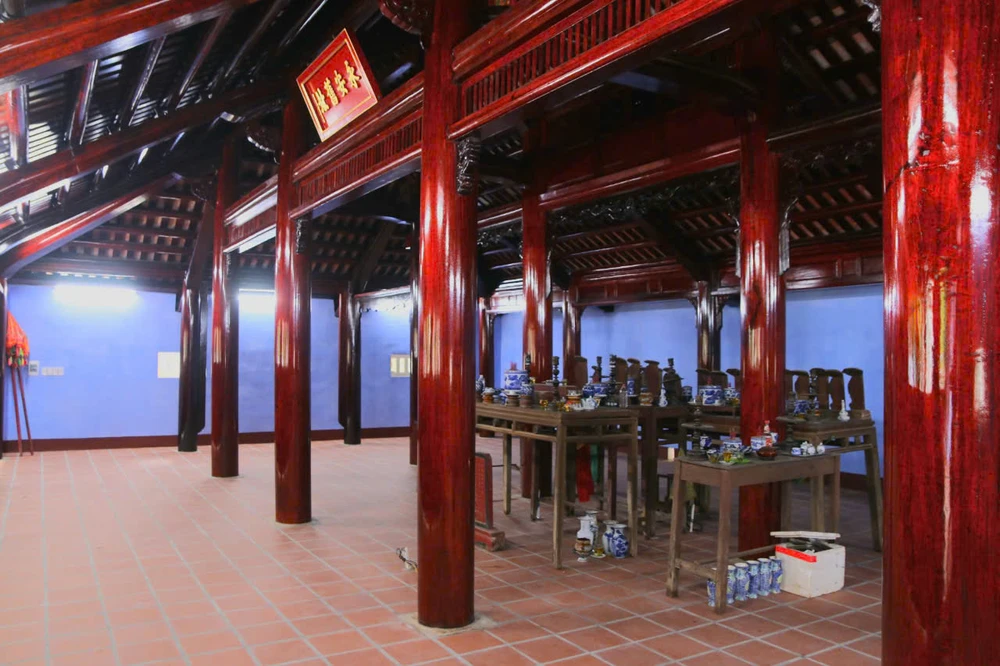 can-canh-dinh-lang-co-o-hue-sau-1-nam-trung-tu (6).jpg