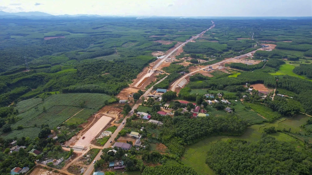 Cao tốc Vạn Ninh - Cam Lộ