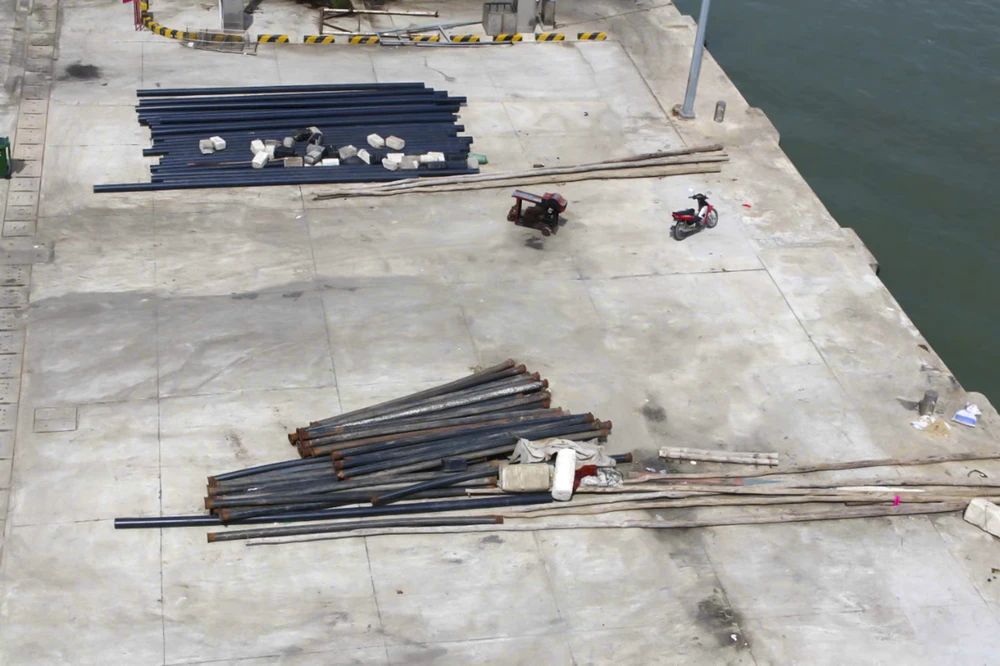 chum-anh-xay-xong-gan-1-nam-cang-ca-o-hue-van-chua-duoc-cong-bo-mo-cang (12).jpg