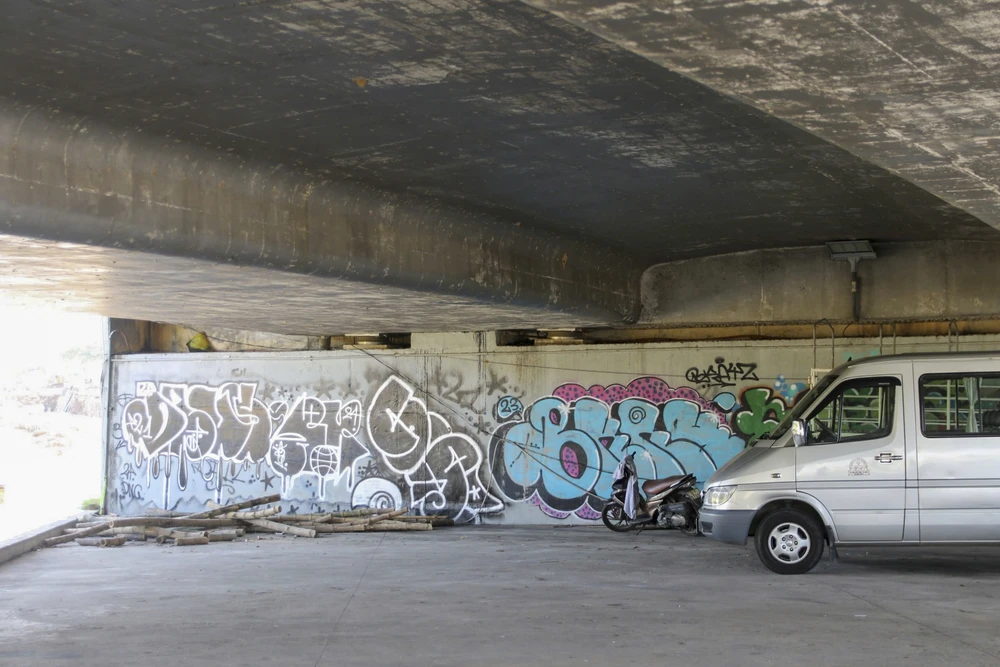 'Nhức mắt' với nạn vẽ bậy tại nơi công cộng Huế