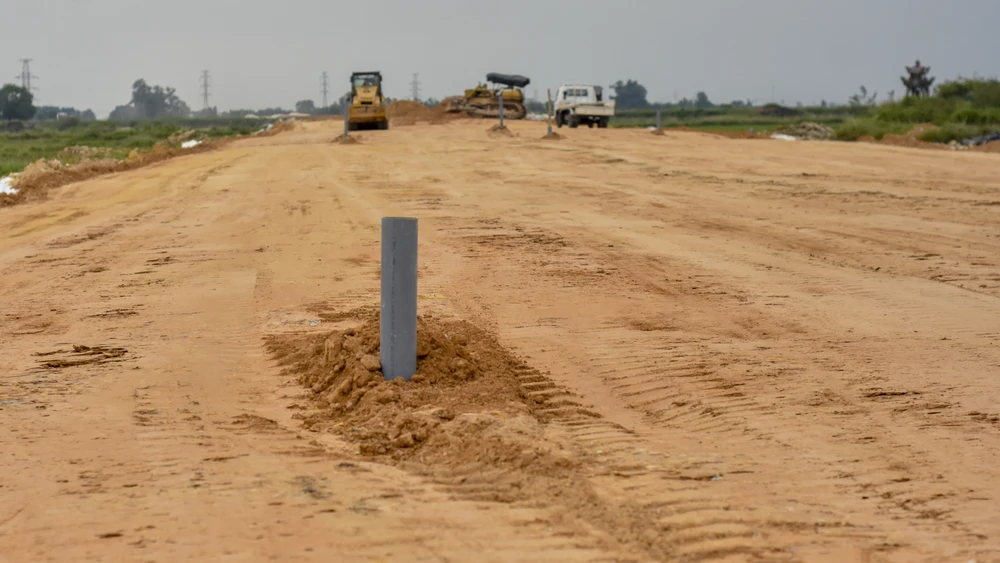 can-canh-con-duong-duoc-nguoi-dan-quang-tri-mong-cho-truoc-nguy-co-cham-tien-do (18).jpg