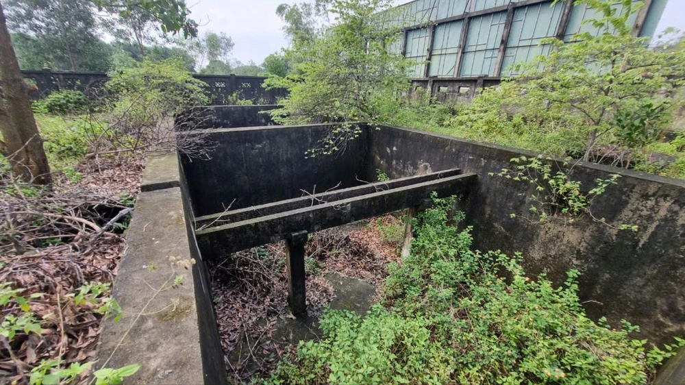 Chi 8 tỉ xây nhà máy nước rồi bỏ hoang vì… thiếu tiền mua thiết bị