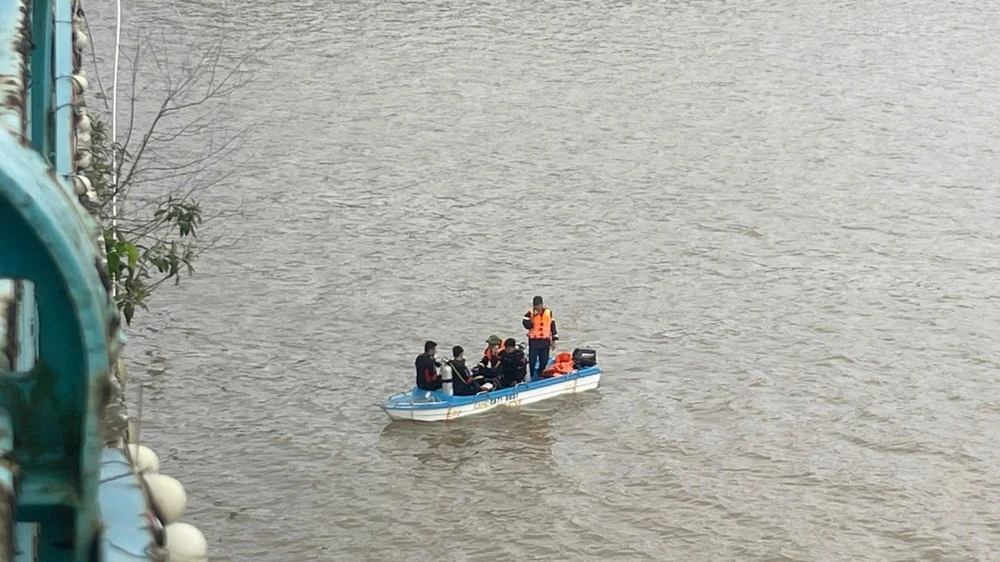 Nghi mất tích trên sông