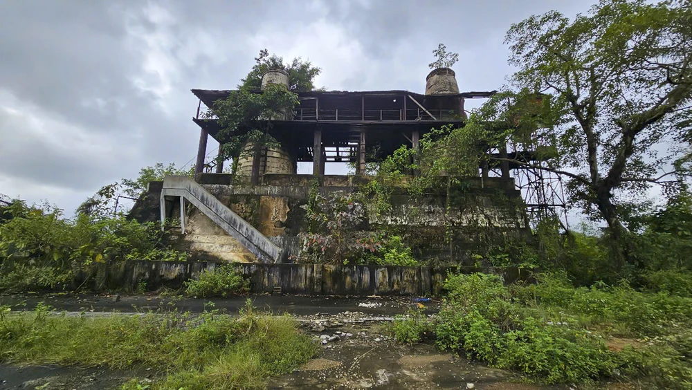 can-canh-lo-voi-tram-tuoi-thoi-phap-thuoc-tai-hue (11).jpg