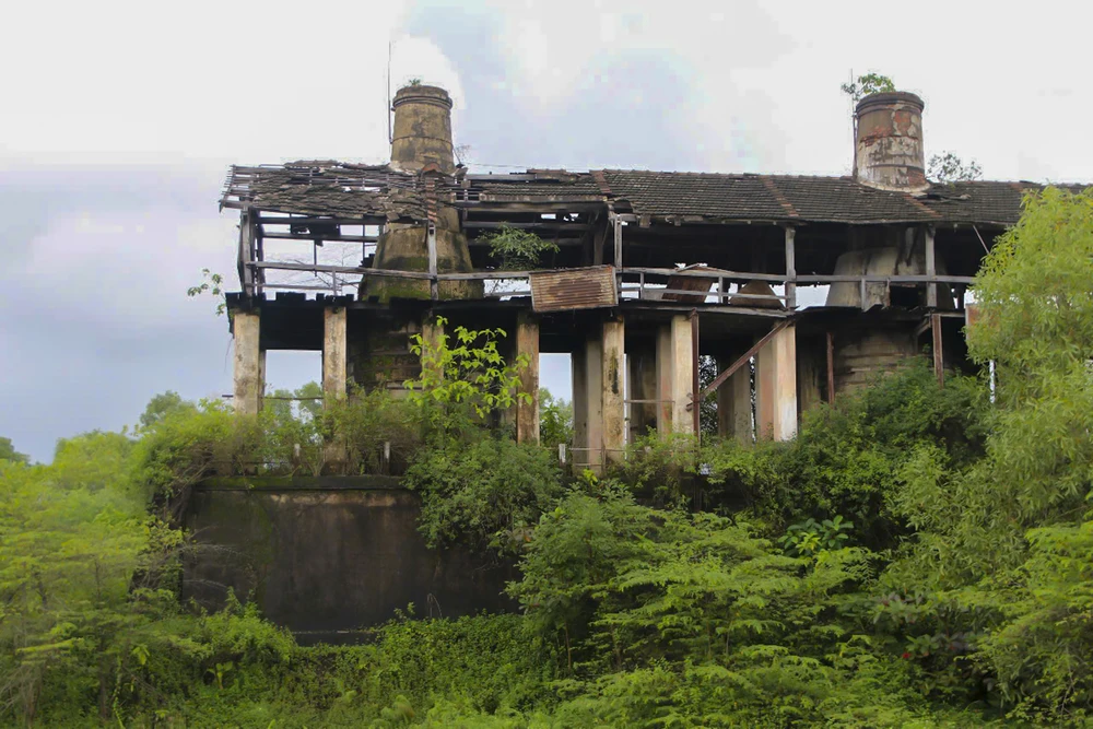 can-canh-lo-voi-tram-tuoi-thoi-phap-thuoc-tai-hue (2).jpg