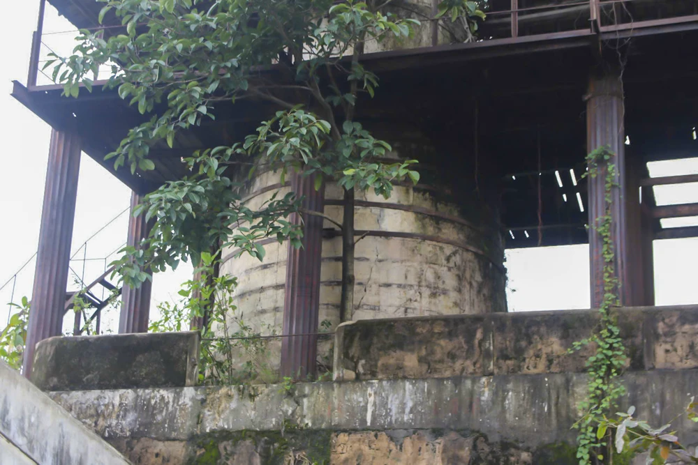 can-canh-lo-voi-tram-tuoi-thoi-phap-thuoc-tai-hue (9).jpg