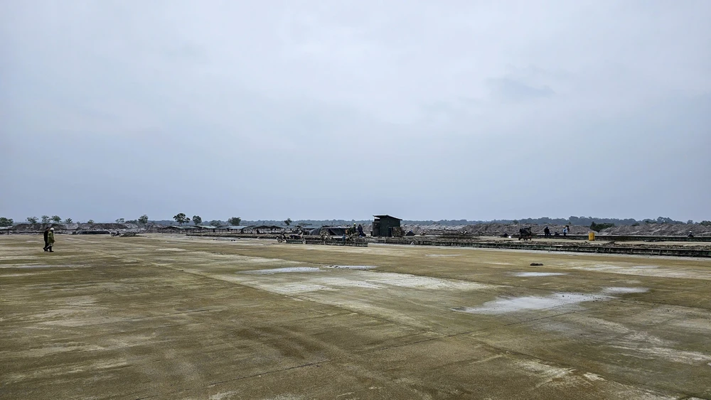 cảng hàng không quảng trị