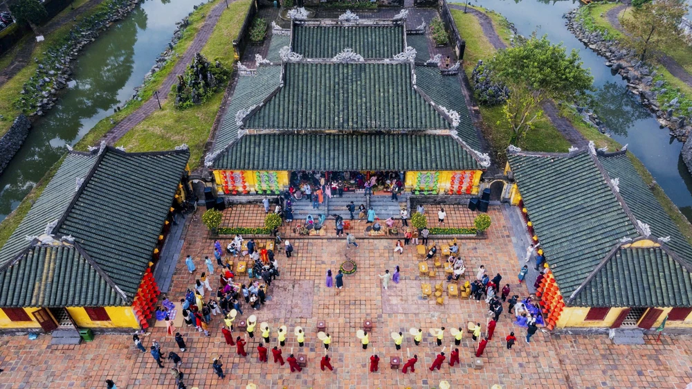 phong vị Tết Huế